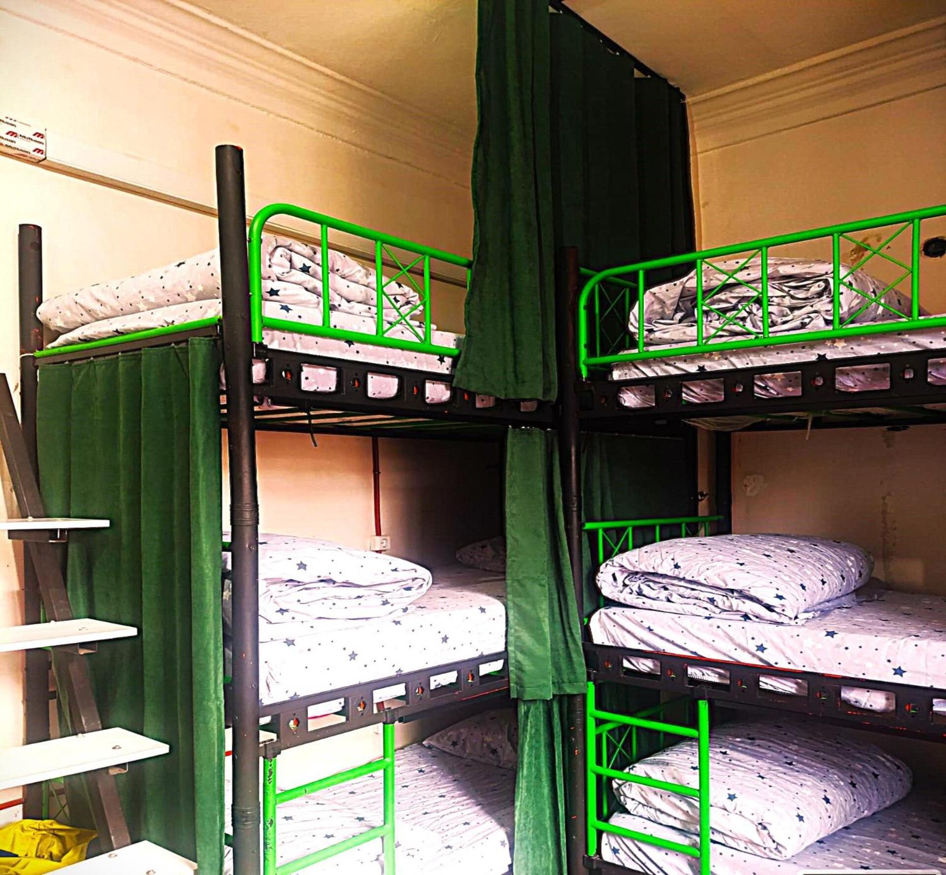 Galata West Hostel Istanbul Ngoại thất bức ảnh